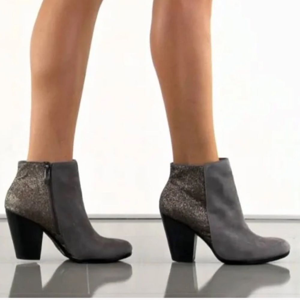 Vince Camuto Hariza glitter ankle boots in Urban Grey Bronzite 9.5